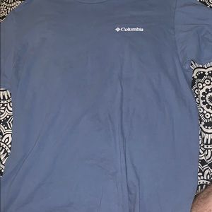 Columbia large t-shirt